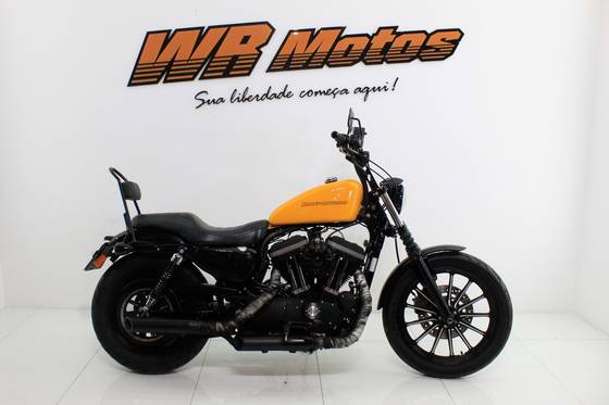HARLEY-DAVIDSON SPORTSTER IRON 883 